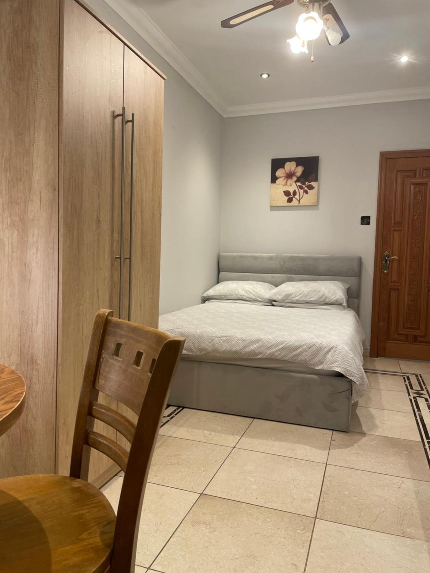 North London Studio Apartment 外观 照片