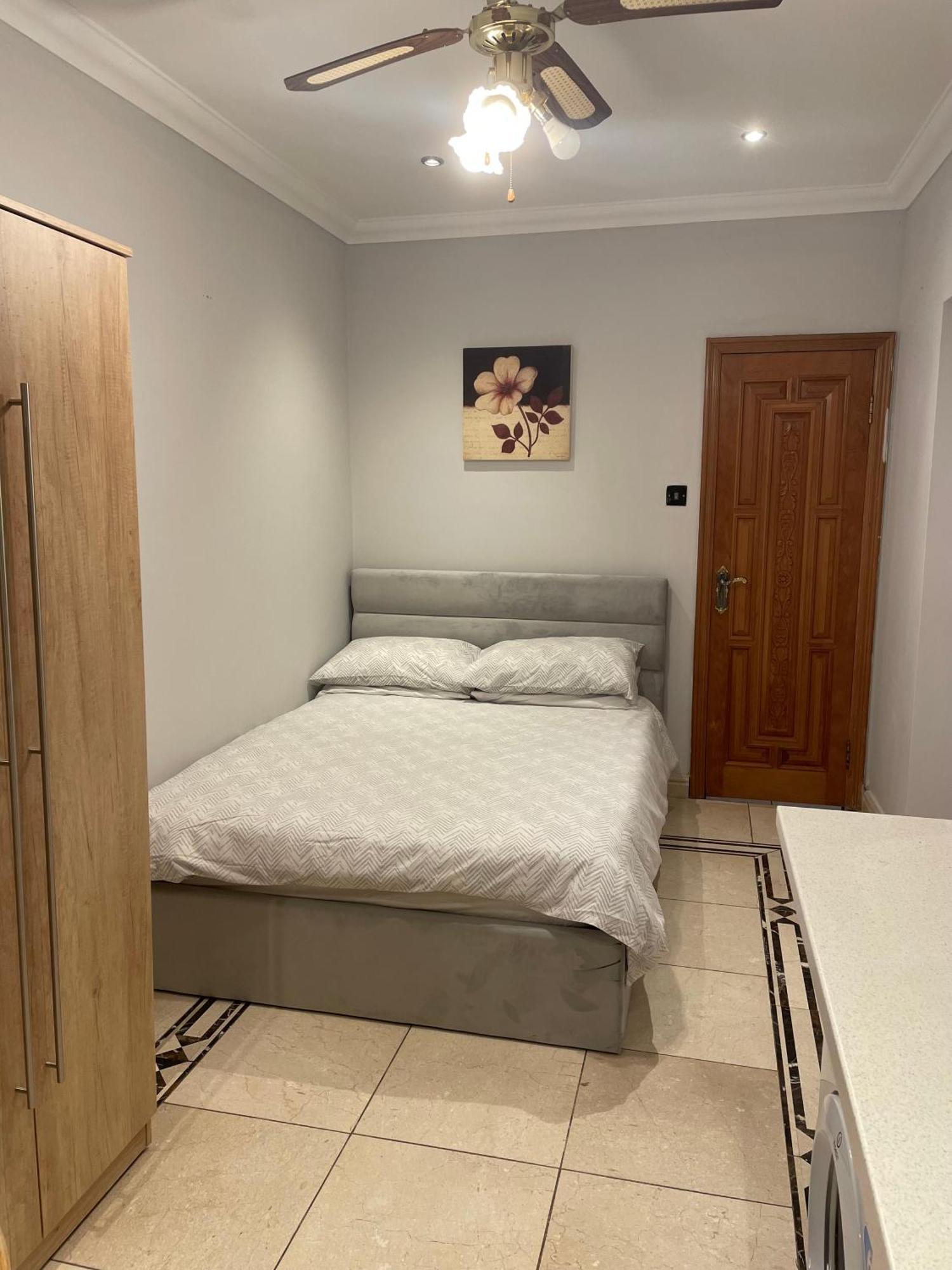 North London Studio Apartment 外观 照片